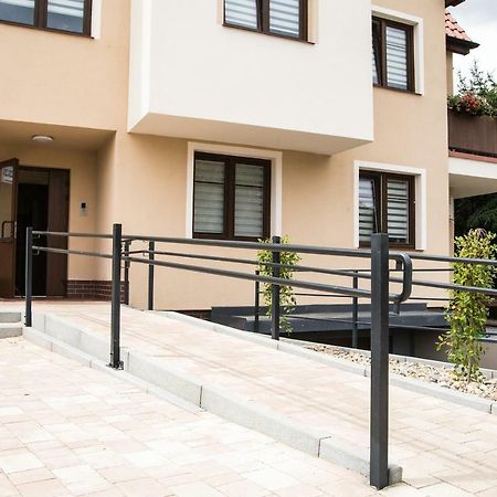 Prestige Line Apartament Legnica Exterior foto